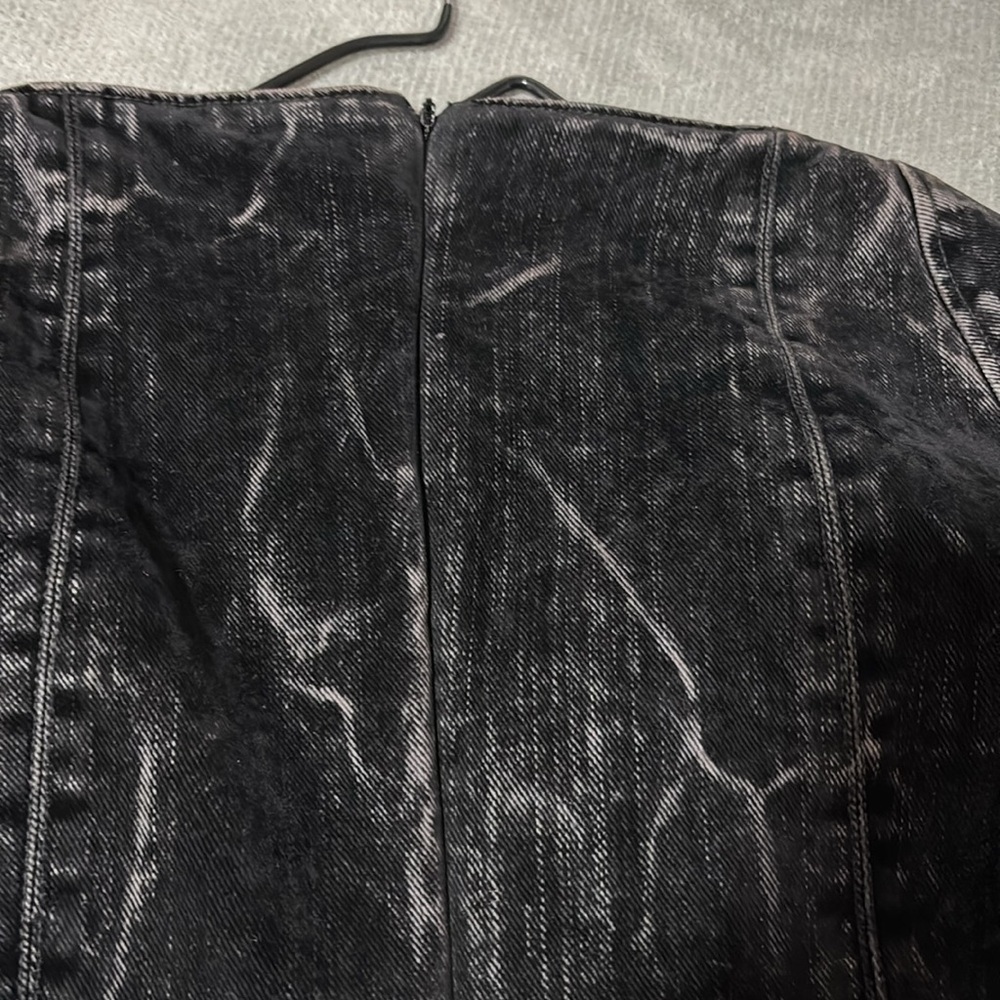 STELLA MCCARTNEY
Velvet Loveheart Denim Top # loveheart # top  # designer brand - Picture 10 of 10